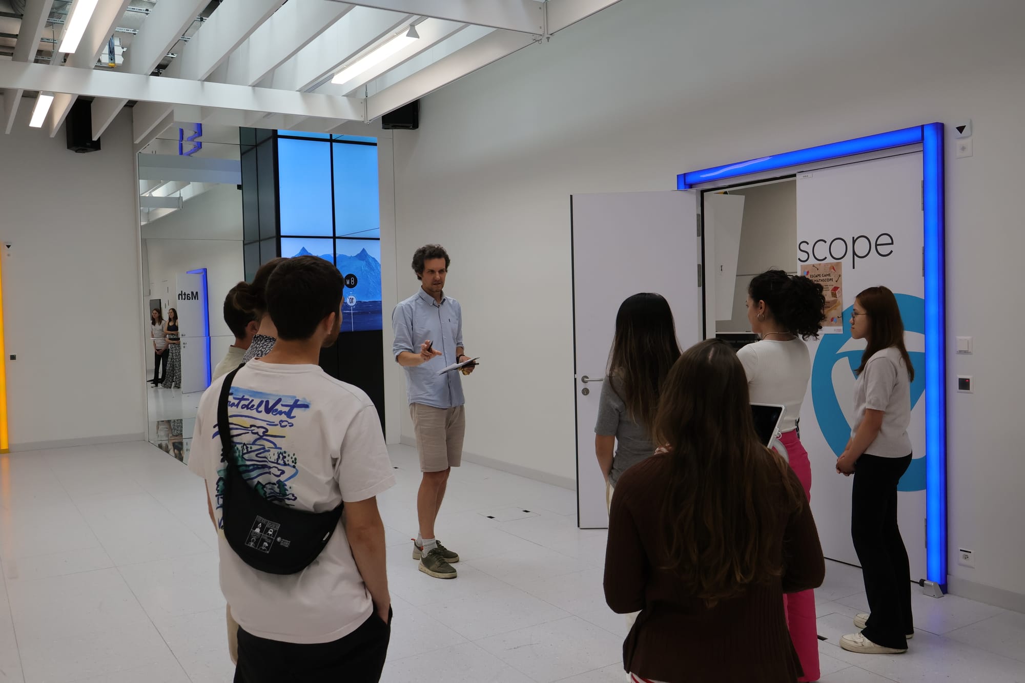 Science Through Art: Theory and Practice @ GSS 2025 Geneva