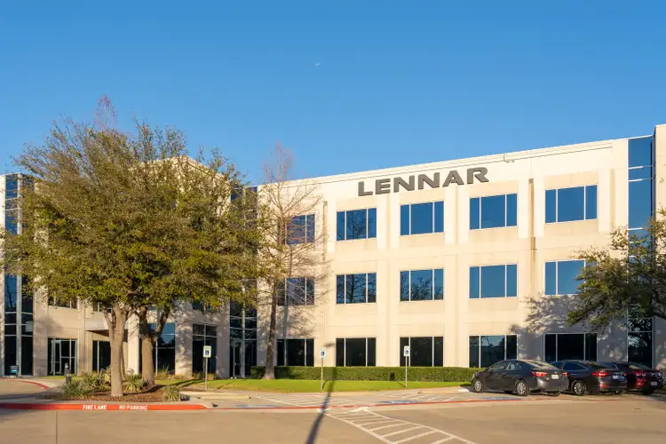 Quality of Earnings Report: Lennar Corporation