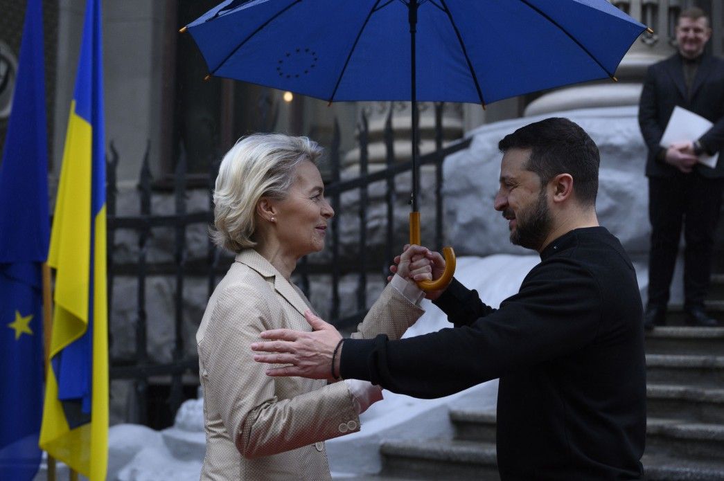 Von der Leyen praises Ukraine's 'excellent progress' ahead of key report on its bid to join EU