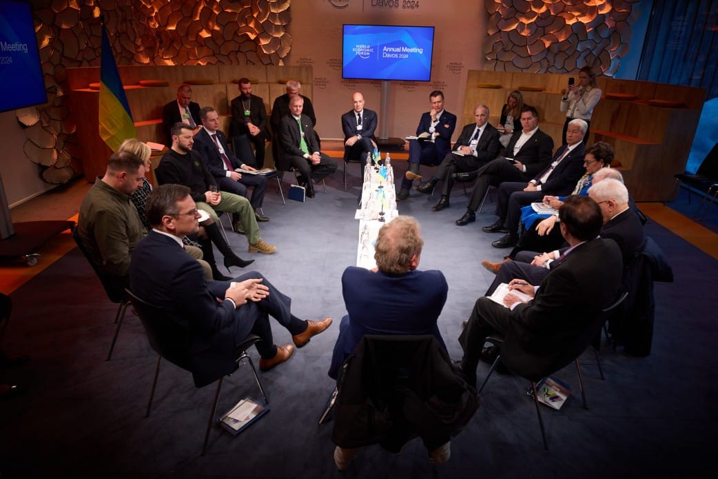 Zelensky praises 'blended finance' in Davos meeting with BlackRock, JPMorgan, Carlyle Group, Ray Dalio and Blackstone