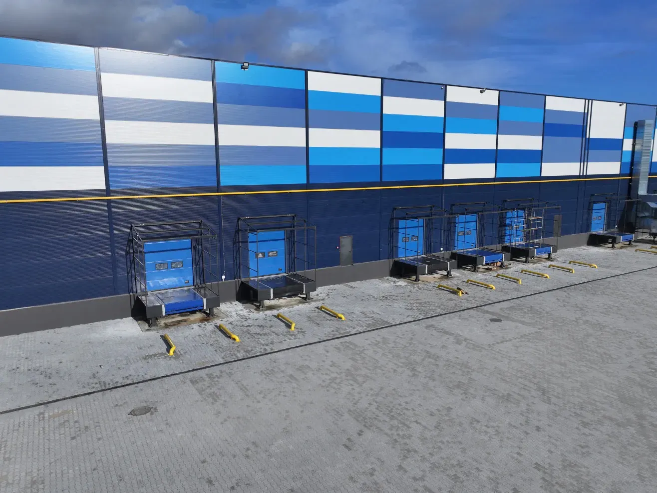 URN Exclusive: Dragon Capital leases out 100% of new warehouse space in Lviv in days as demand runs hot despite war