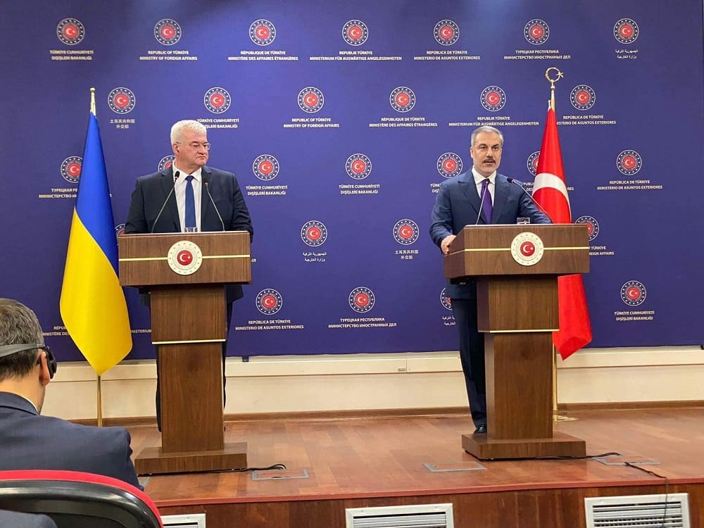 Ukraine government invites greater involvement by Turkish firms in reconstruction