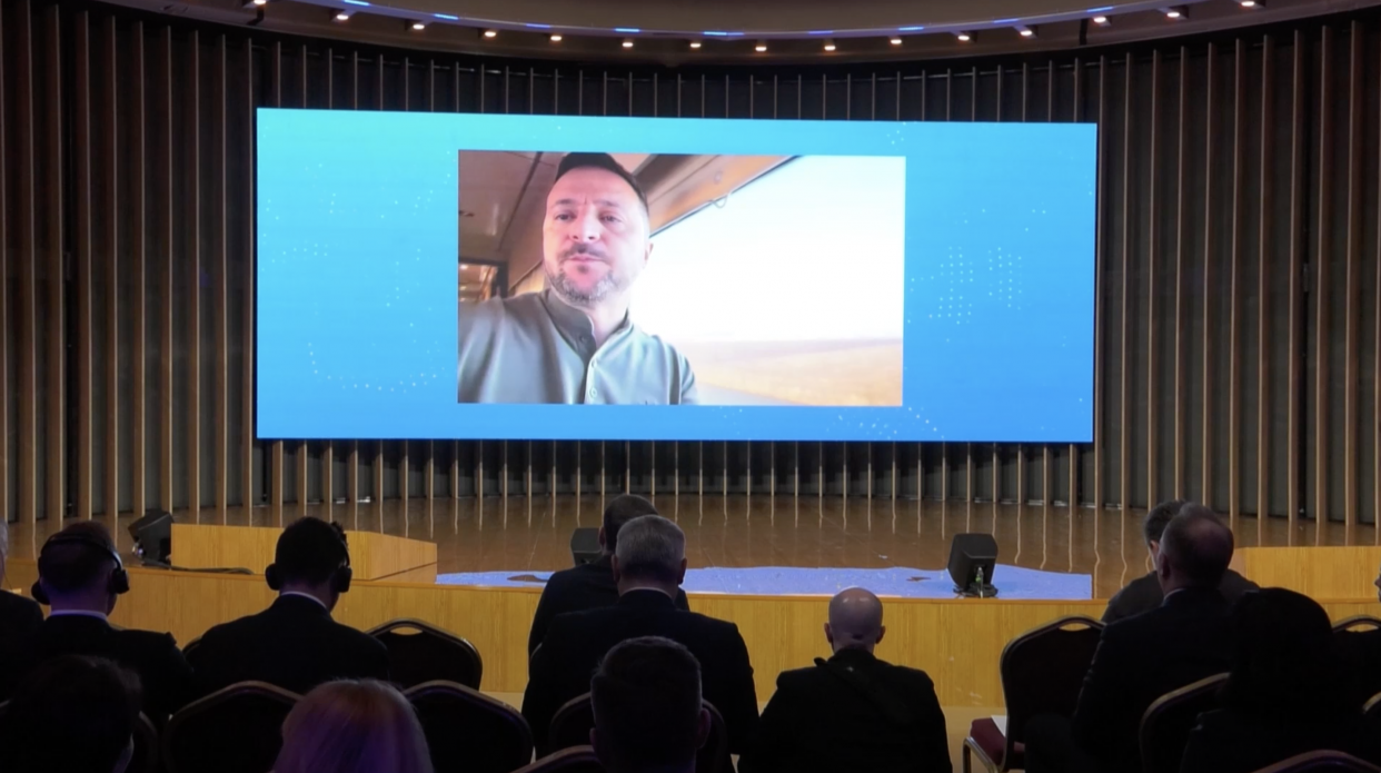 Zelensky calls on businesses to help shape Ukraine's economic strategy