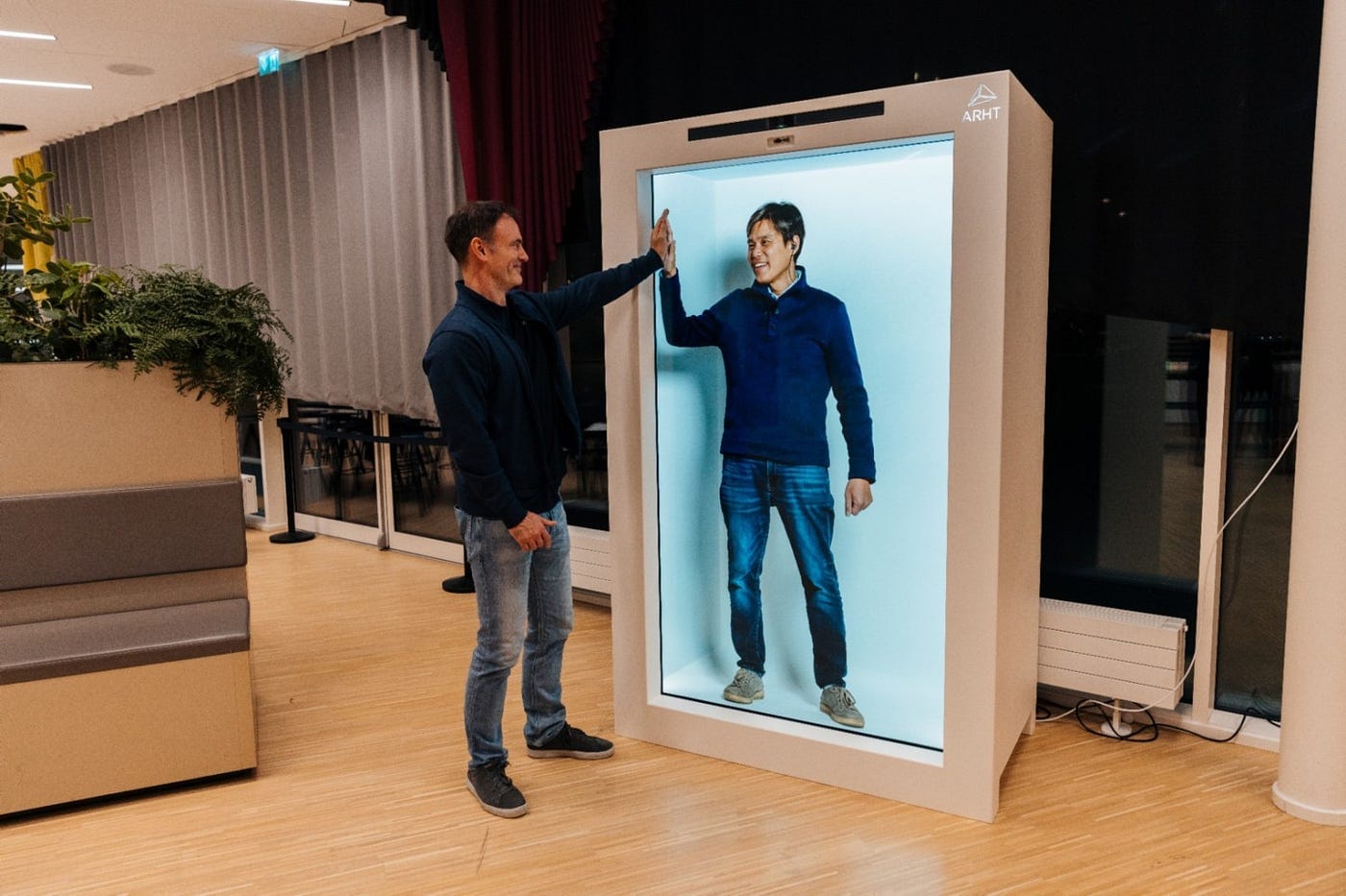 Proto Pioneers the Future of Communication with Holographic Innovation