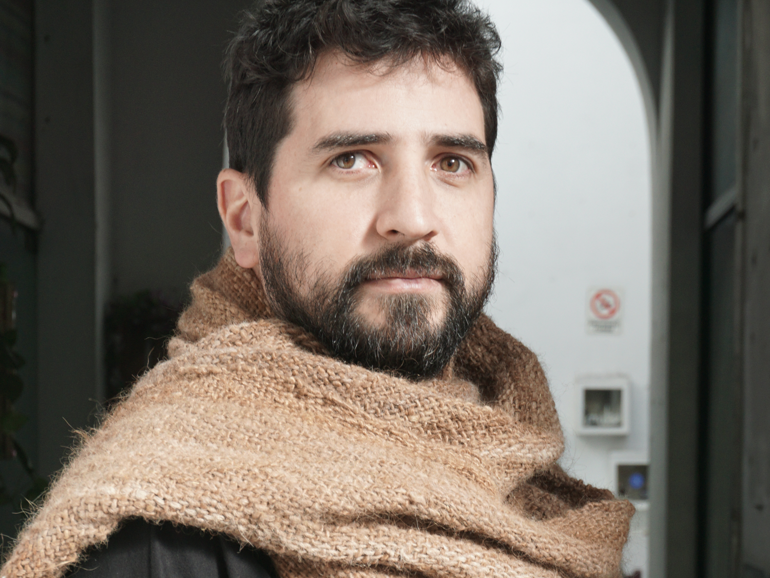 Santiago Quintero. The Traveling Portrait Artist