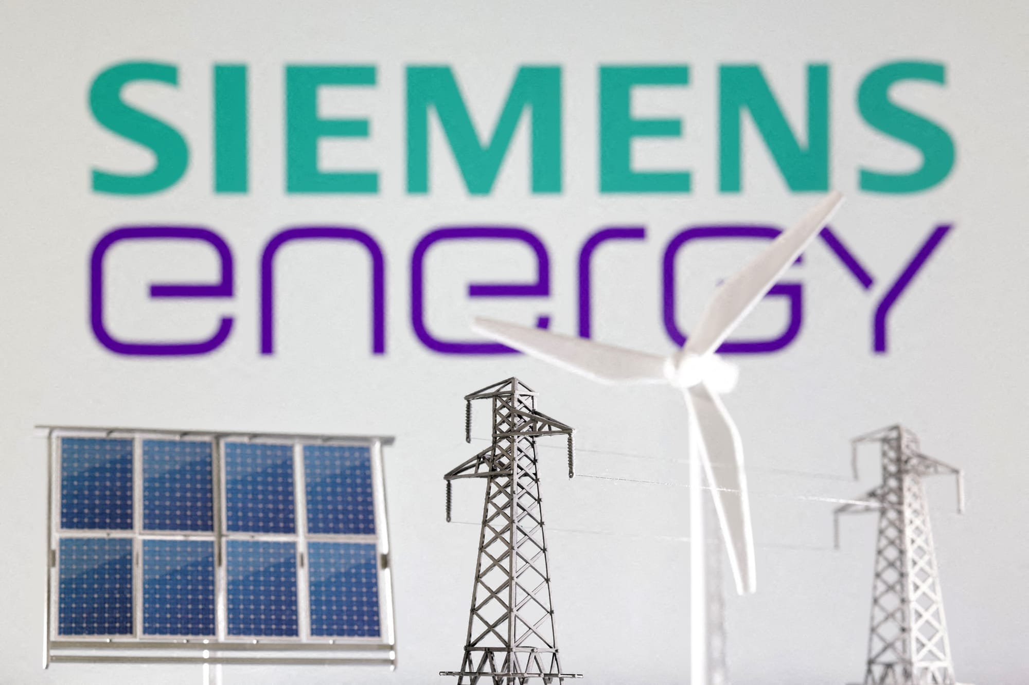 Siemens Energy Wins Contract for Large-Scale Hydrogen Project