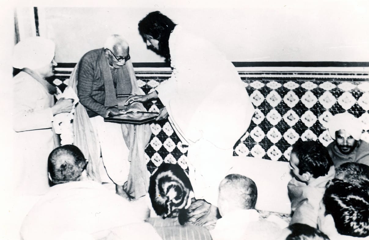 Padya-Prasūnōpahāra (1957) – Kashi Vidvat Parishad Honor