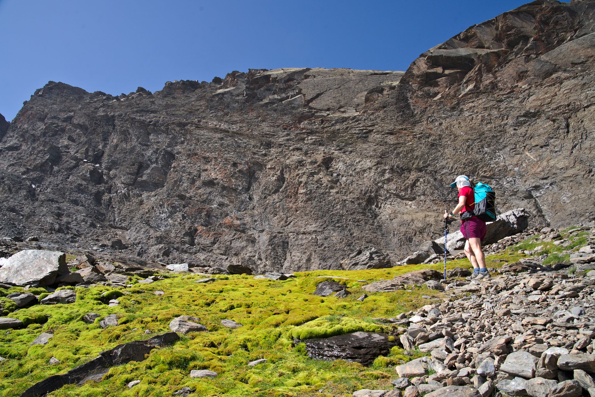 Ups and Downs of the Veredóns