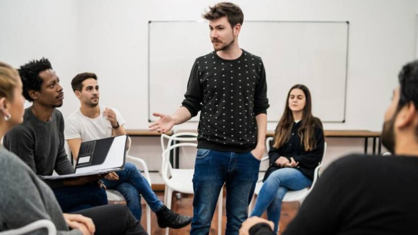 Best BBA Coaching Classes in Mumbai vs. Self-Study: Which is Better?