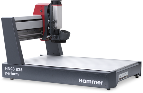  Router CNC compact Hammer HNC3 825 perform, ideal pentru gravură, prototipare și piese decorative în ateliere mici.