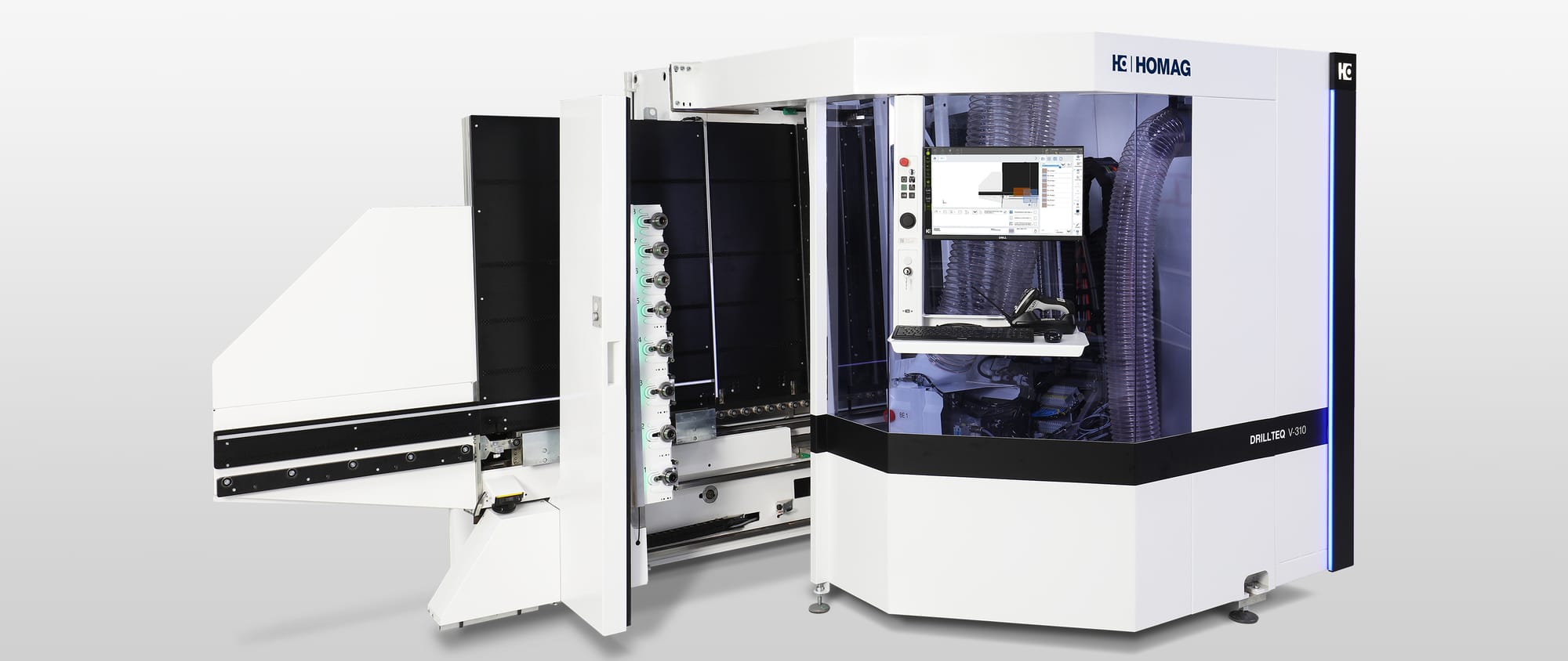 Centrul de prelucrare CNC vertical de înaltă performanță HOMAG DRILLTEQ V-310, echipat cu schimbător automat de scule, pentru producție rapidă și flexibilă.