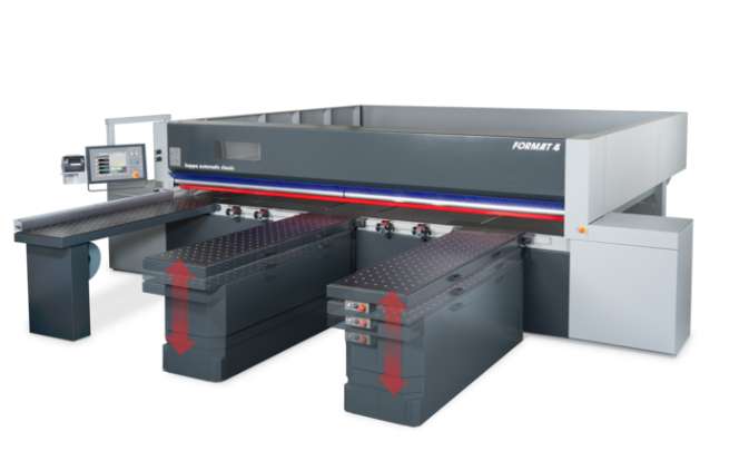 Fierăstrău de debitat în pachet (beam saw) FORMAT4 kappa automatic classic, cu mese frontale ergonomice cu perne de aer care se coboară.