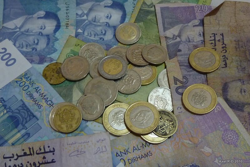 Why Moroccans Have Smartphones and Credit Cards but Still Pay Cash