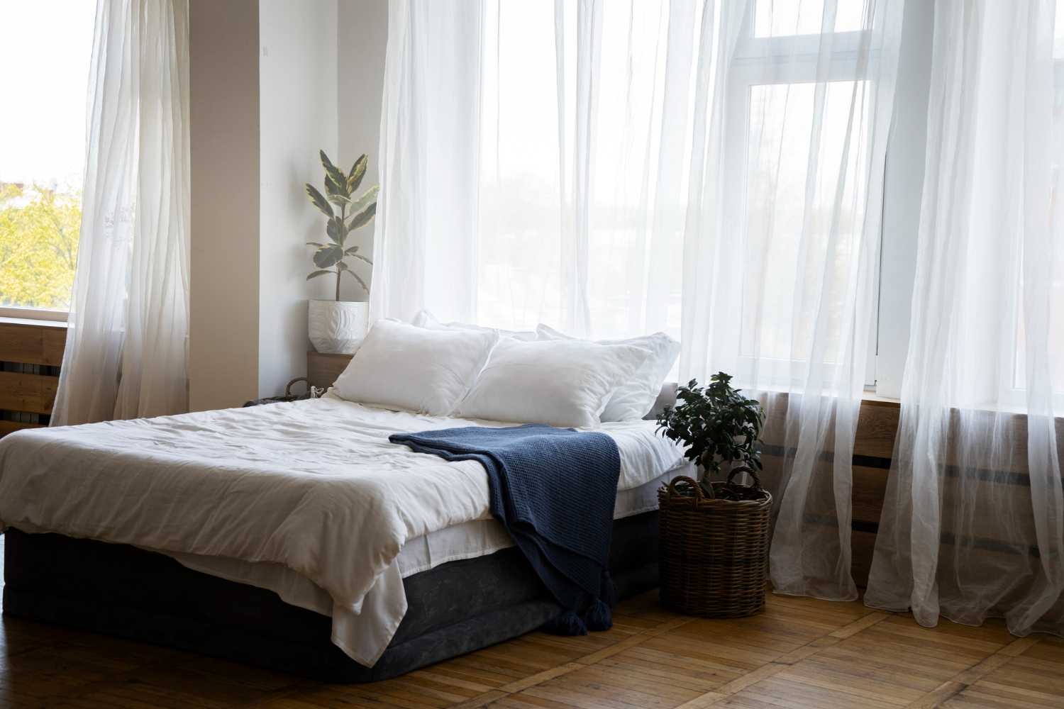Das Boxspringbett 140x200 mit Bettkasten: Komfort und Stauraum vereint