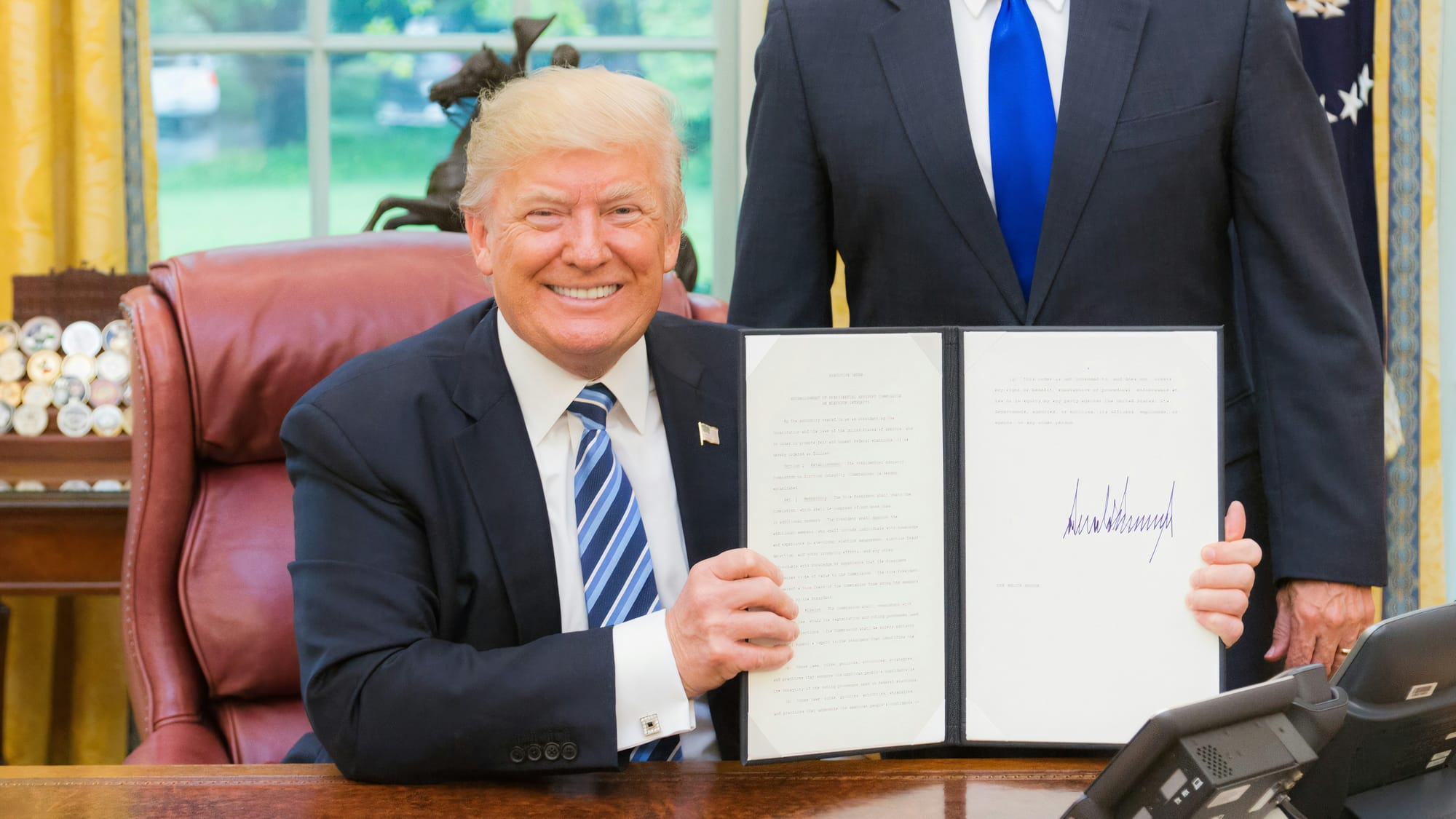 Trump verspricht Rückzahlung aller Ukraine-Hilfsgelder durch Rohstoff-Abkommen