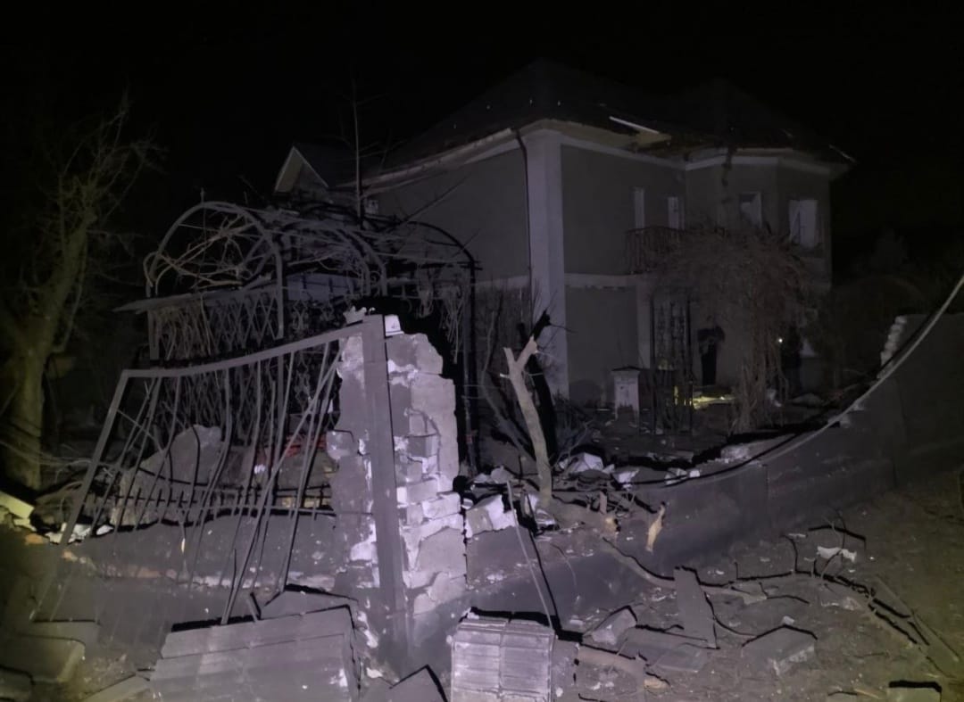 Nächtliche Angriffe auf die Region Dnipropetrowsk: Tote und Verletzte durch russischen Beschuss