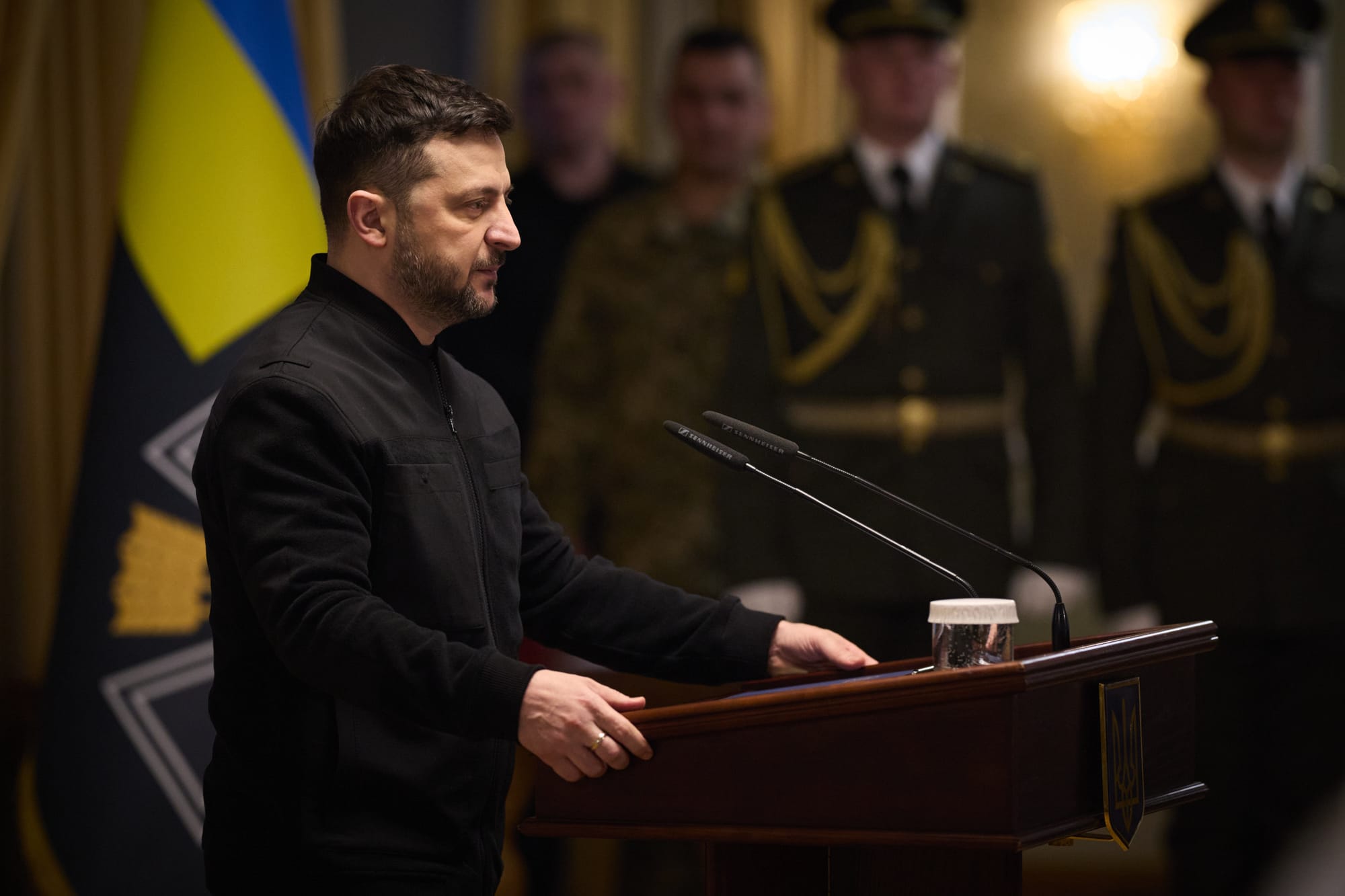 ​„Lukaschenkos Spitz hat mehr Rechte als das Volk“ – Selenskyj rechnet mit Minsk ab und warnt vor der „Oreshnik“-Erpressung