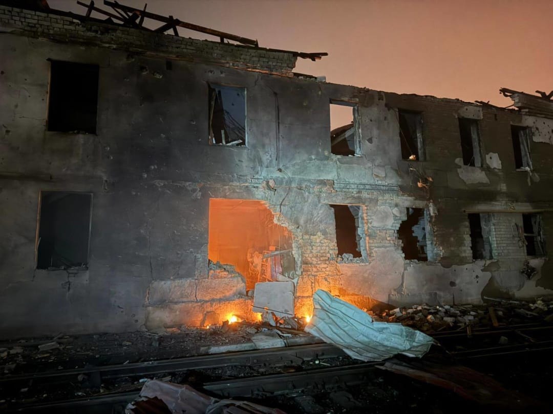 Russische Drohnenangriffe fordern Tote und Verletzte in der Ukraine