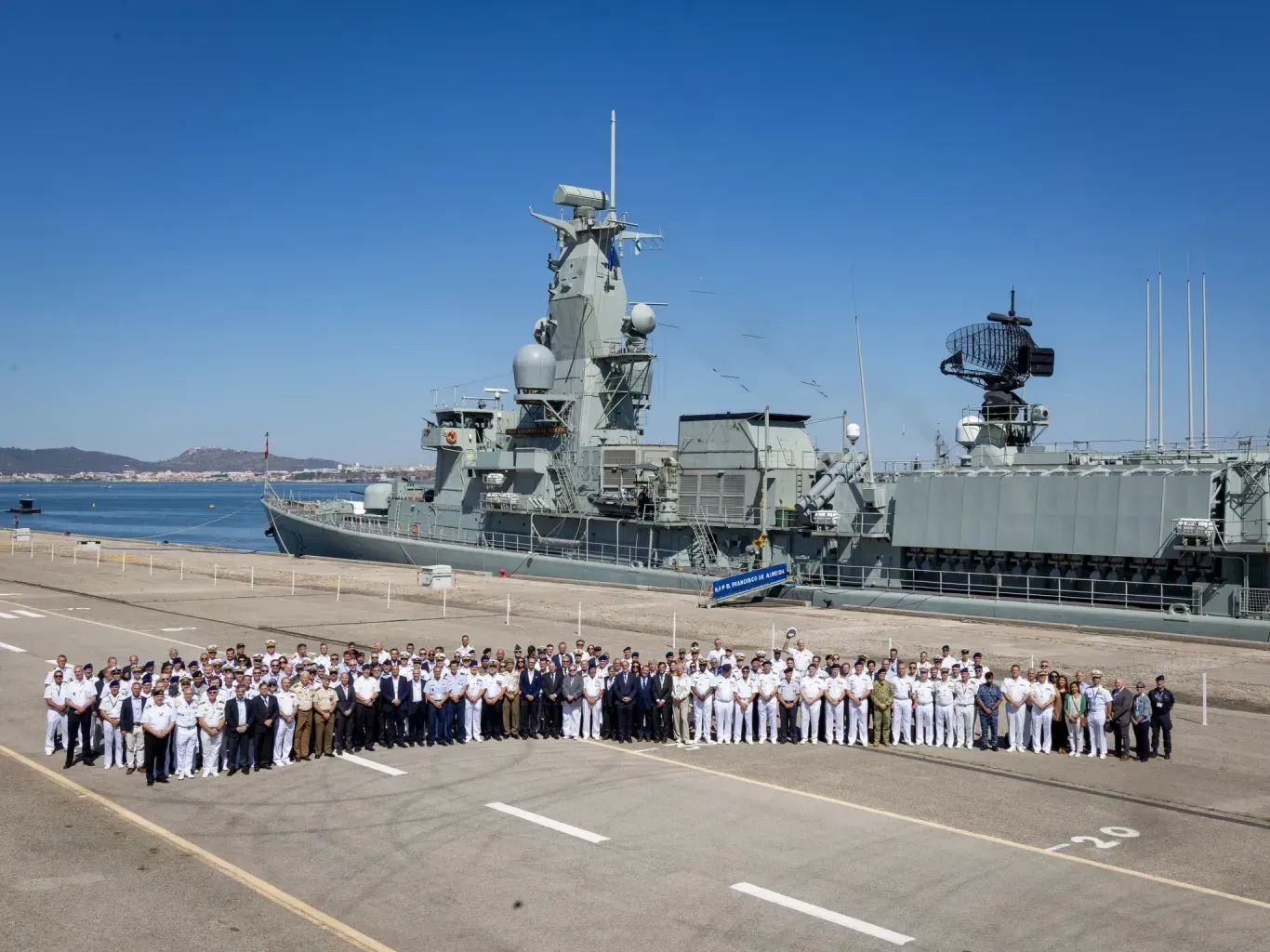 Lehrstunde für die NATO: Ukrainisches Team versenkt Fregatte bei Marinemanöver