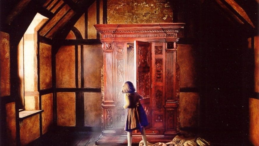 Editoriale: evasione e distrazione