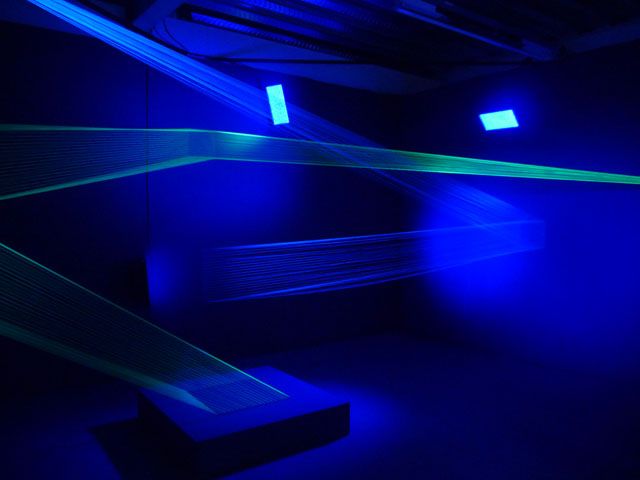 08015 by David Ogle – made from fluorescent fishing line and ultraviolet light. David explores the notions of materiality, of permanence and the visual perceptions of object in space 08015_david ogle