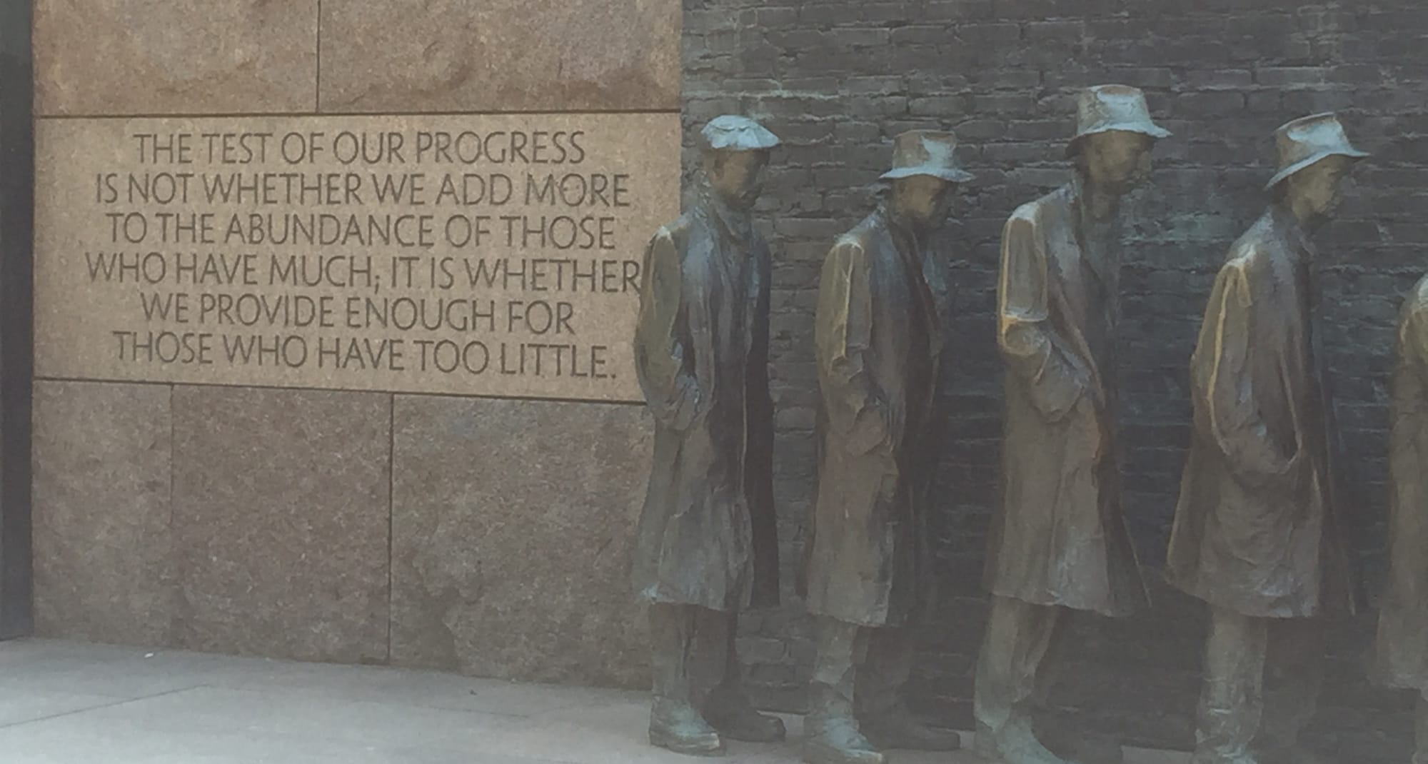 Les ultra-riches, la France et la grande trahison fiscale : pour un New Deal du XXIᵉ siècle