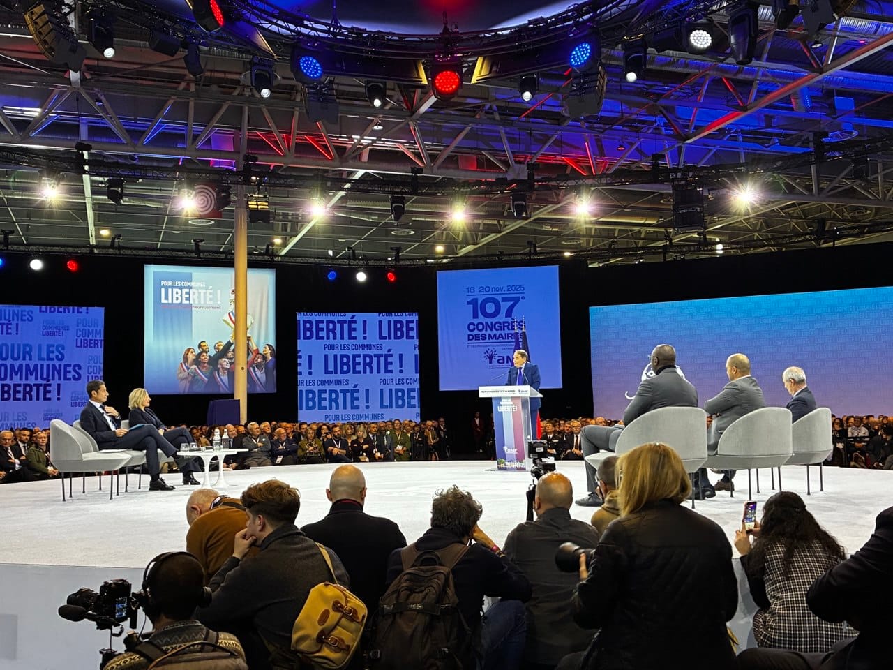 Congrès des maires : quand les territoires affrontent seuls le naufrage de l’État