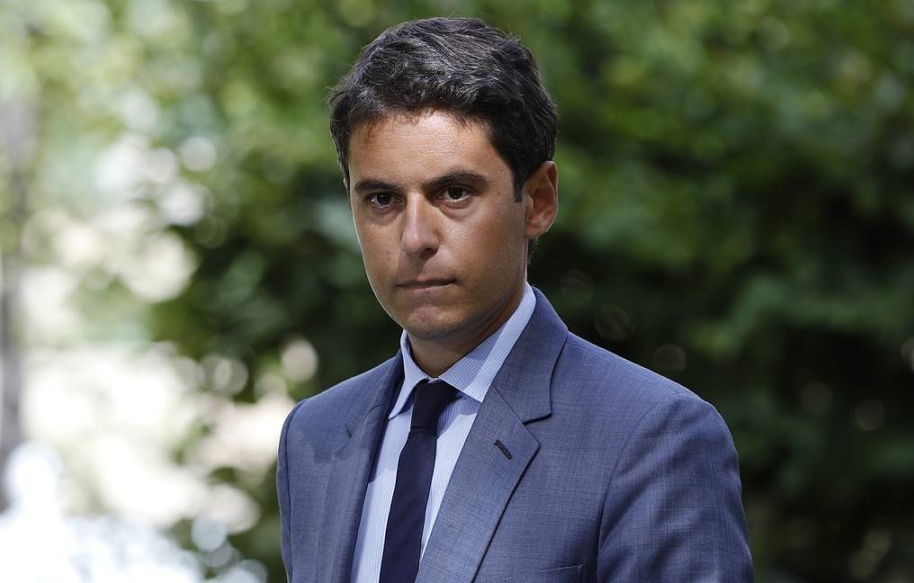 Gabriel Attal entre en lice pour 2027 et ouvre la guerre de succession macroniste