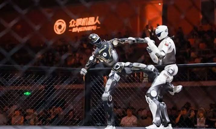 Shenzhen accueille le premier tournoi mondial de combat freestyle entre robots humanoïdes