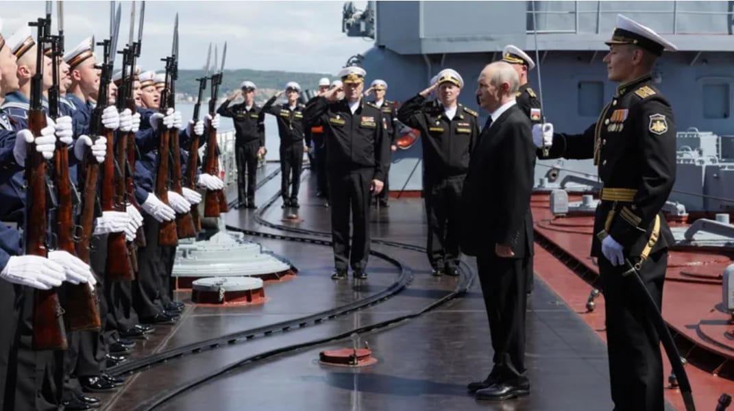 Navires russes saisis, Poutine promet la réciprocité