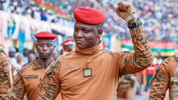 Ibrahim Traoré inaugure la première raffinerie d’or souveraine du Burkina-Faso