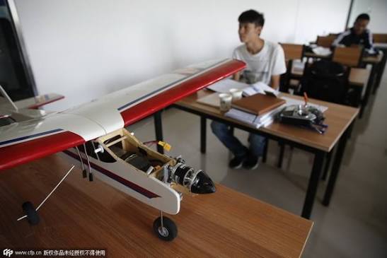 La formation aux drones devient obligatoire dans plus de 1.200 écoles techniques chinoises