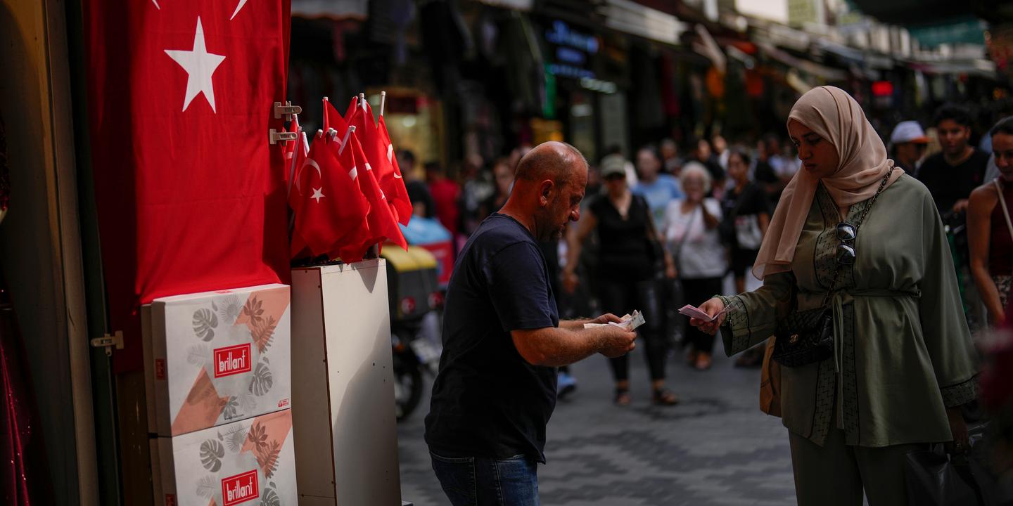 En Turquie, l’inflation tombe à 29,73 %, une première depuis 2021