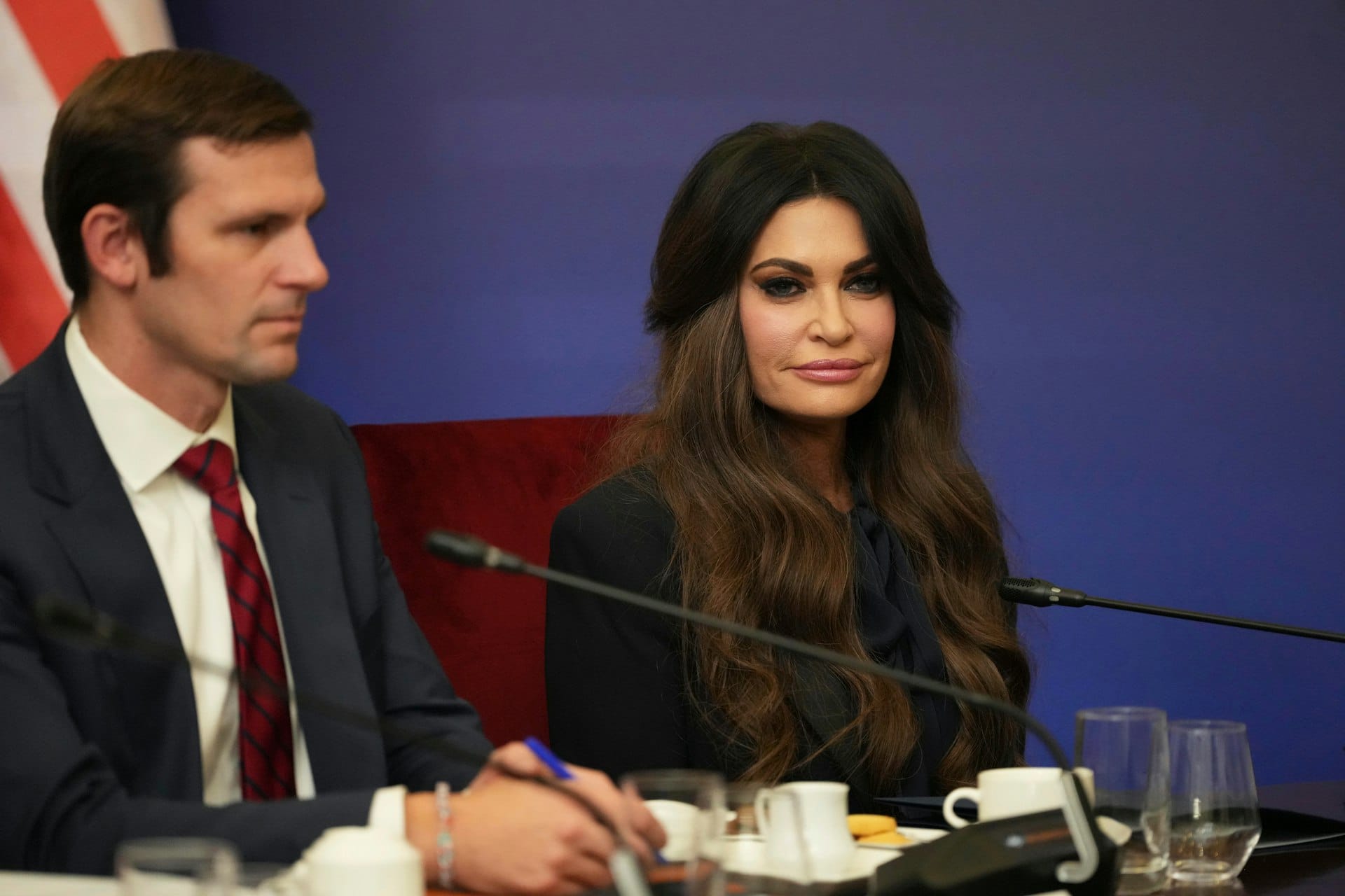 Mise en cause de Kimberly Guilfoyle avant son audition au Sénat